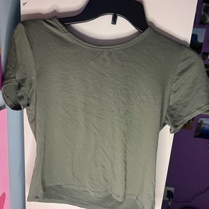 Olivia Rae green shirt woman’s S
